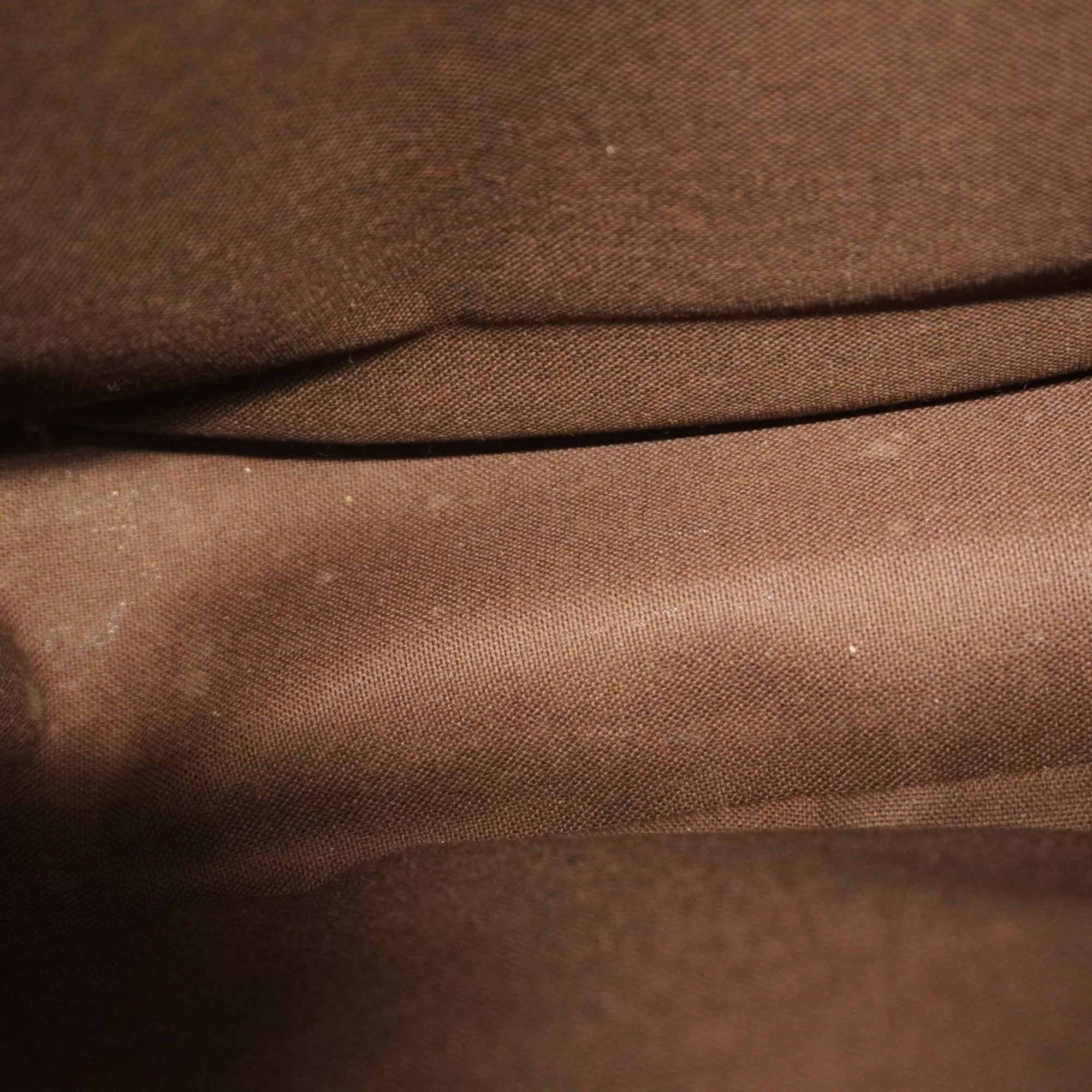 Louis Vuitton Brown Shoulder Bag (Pre-Owned)
