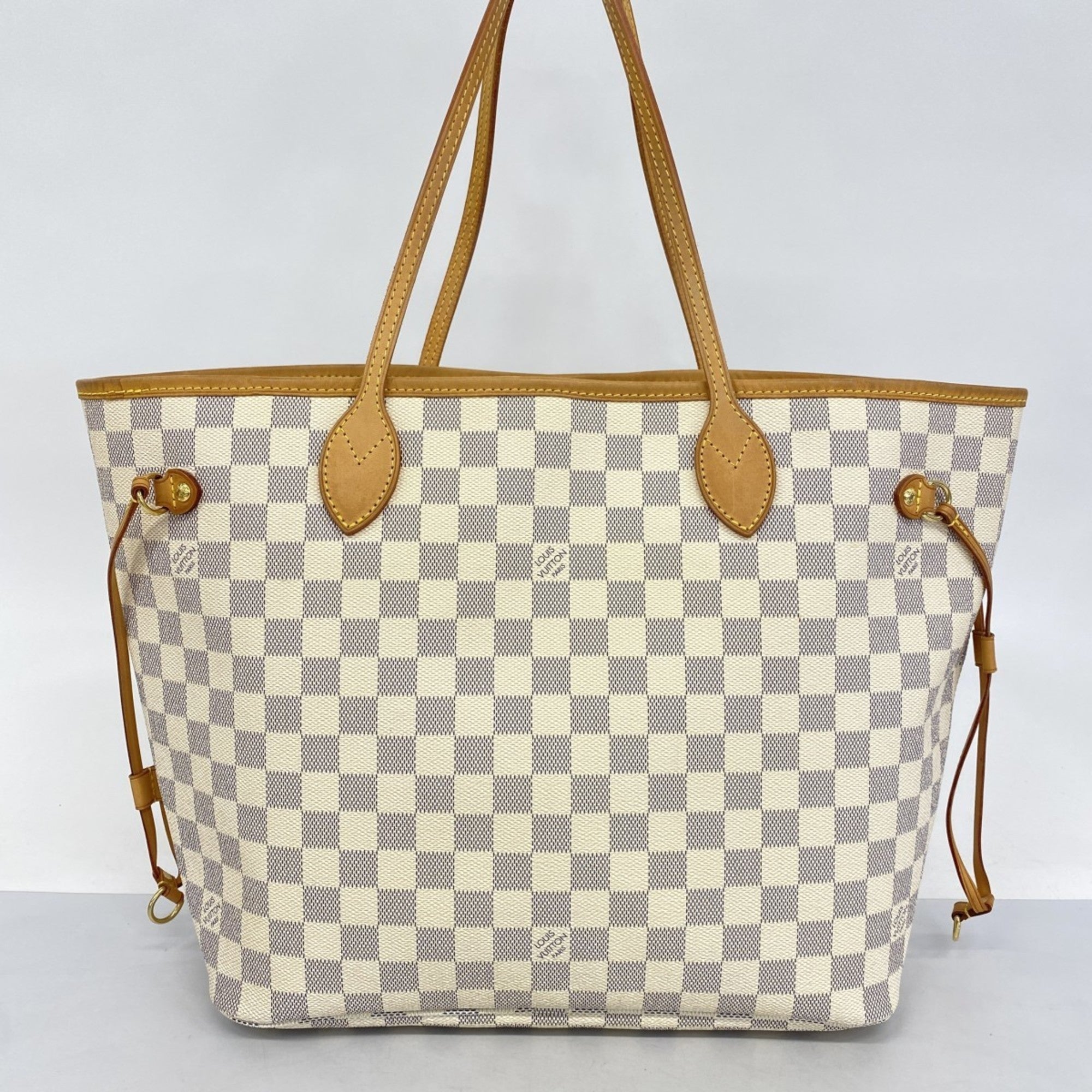 Louis Vuitton White Tote Bag (Pre-Owned)