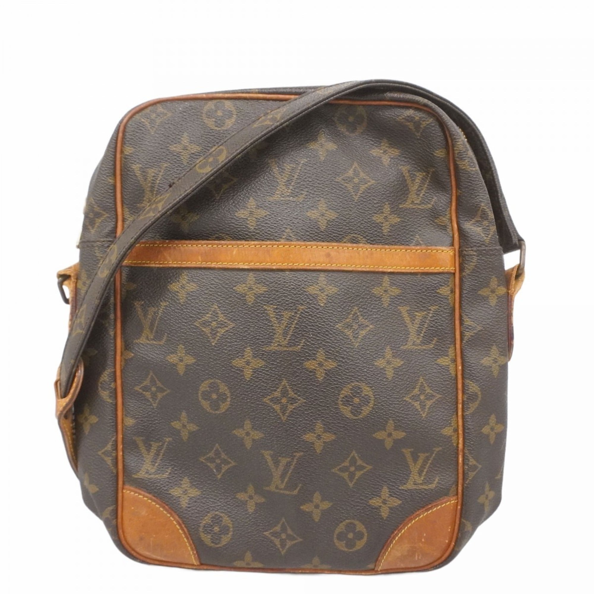 Louis Vuitton Brown Shoulder Bag (Pre-Owned)