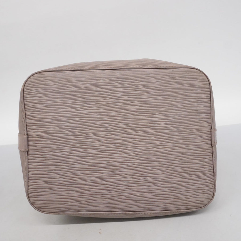 Louis Vuitton Lilac Shoulder Bag (Pre-Owned)