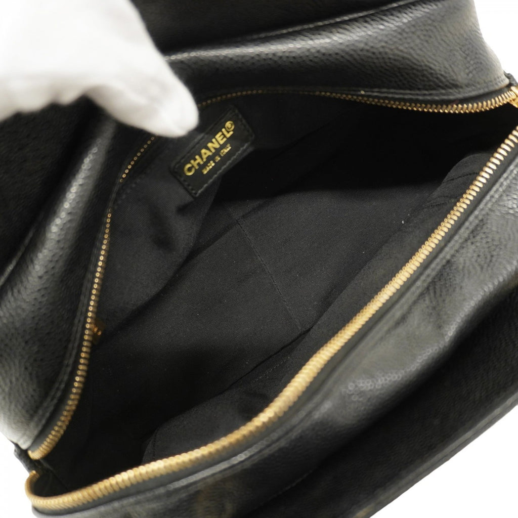 Chanel Black Grained Calfskin Shoulder Bag (Pre-Owned)
