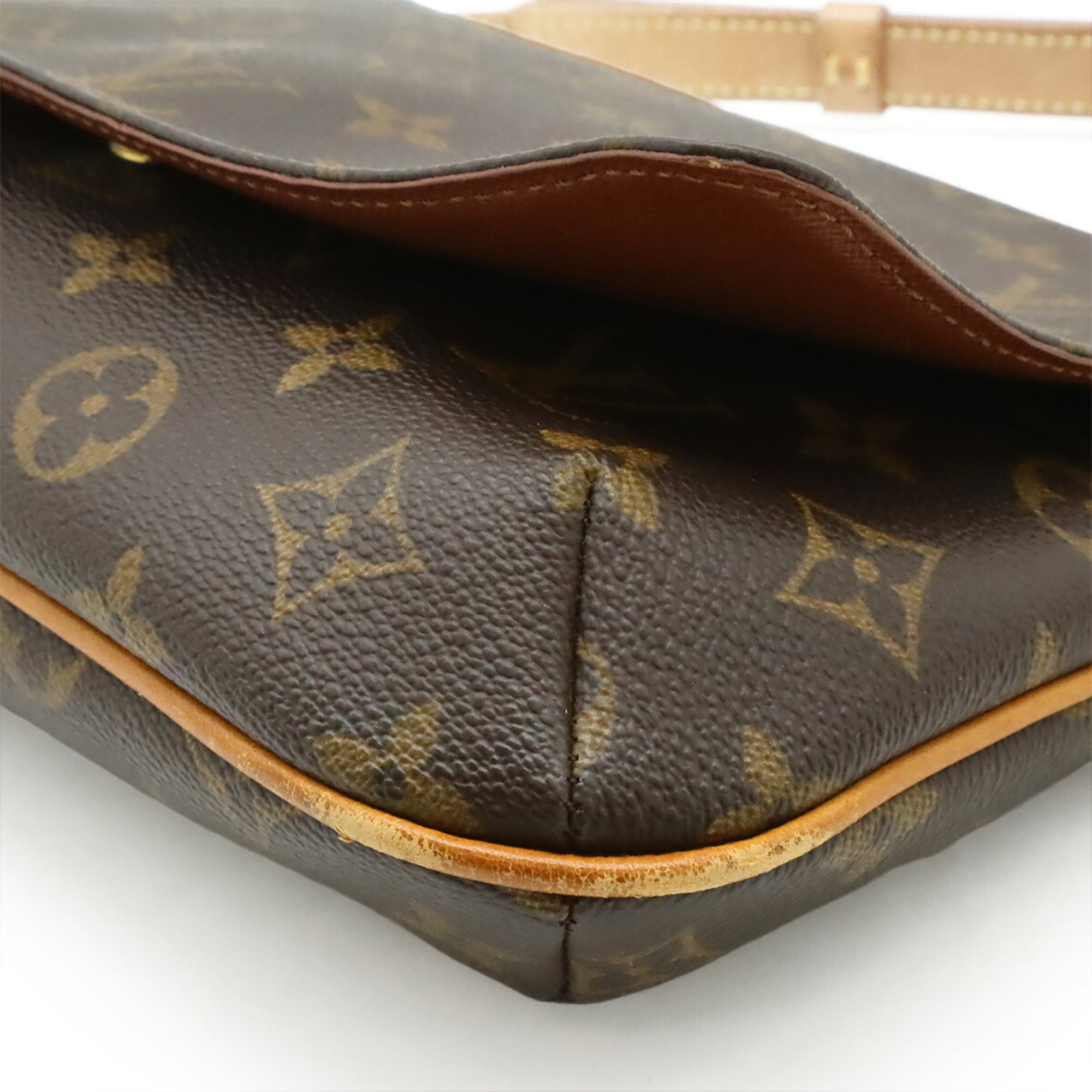 Louis Vuitton Monogram Brown Monogram Shoulder Bag (Pre-Owned)
