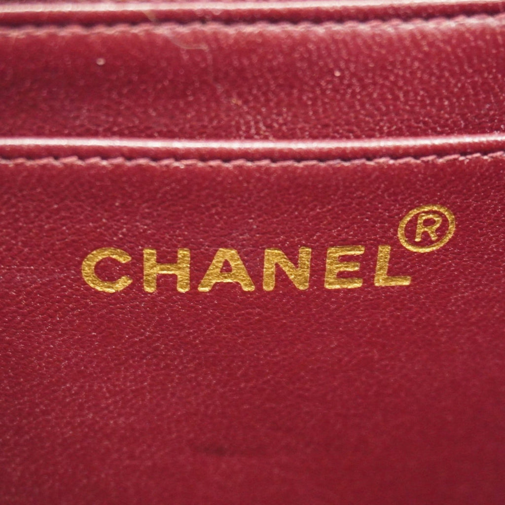 Chanel Black Leather Shoulder Bag (Pre-Owned)