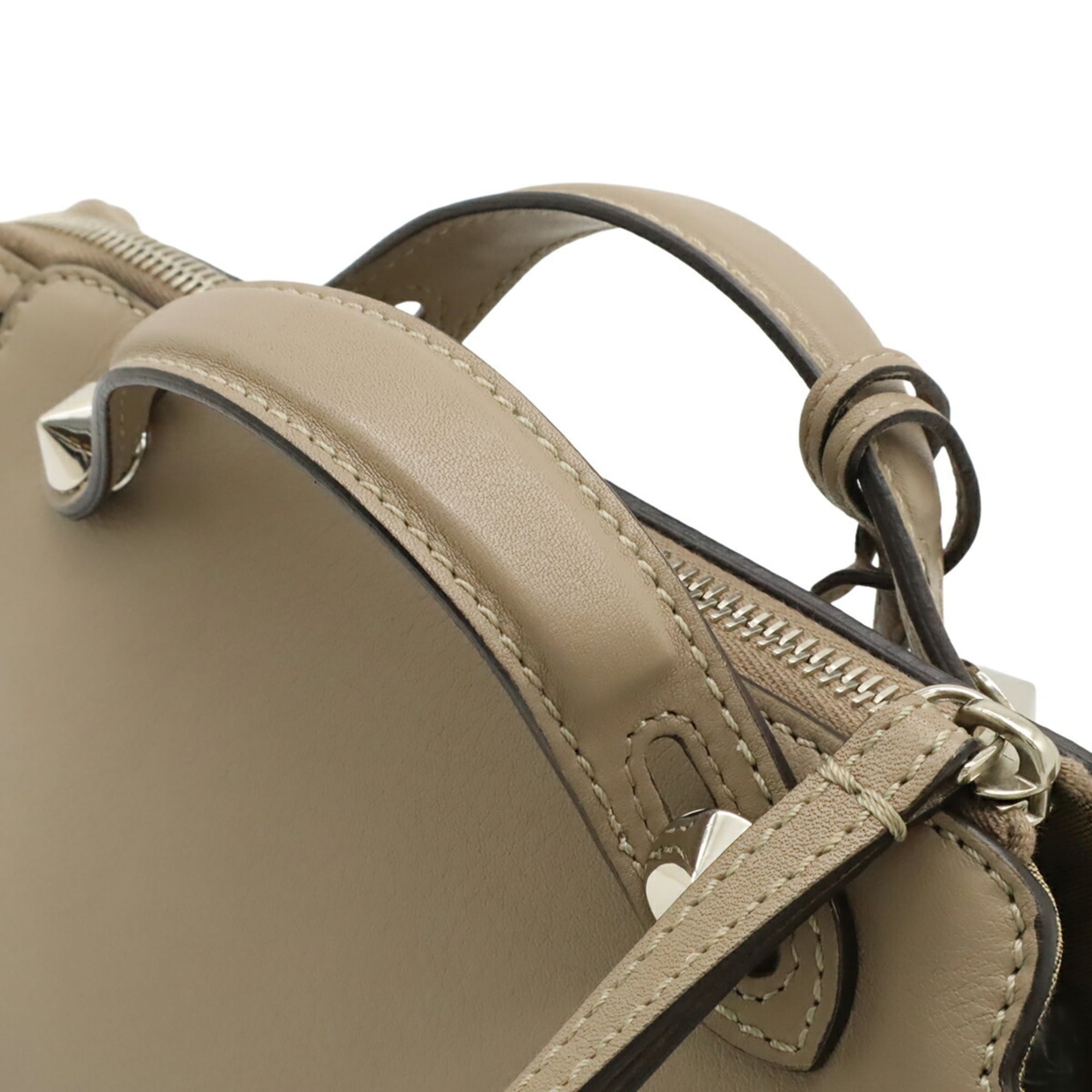 Fendi Beige Grayish Leather Handbag Shoulder Bag (Pre-Owned)
