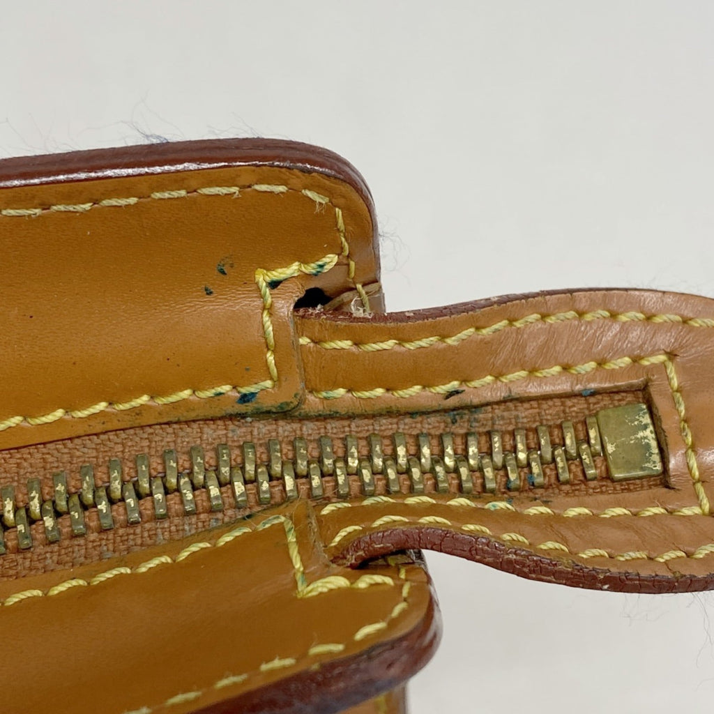Louis Vuitton Gold Cipango Clutch Bag (Pre-Owned)