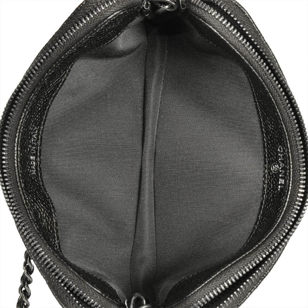 Chanel Matelasse Black Grained Calfskin Shoulder Bag (Pre-Owned)