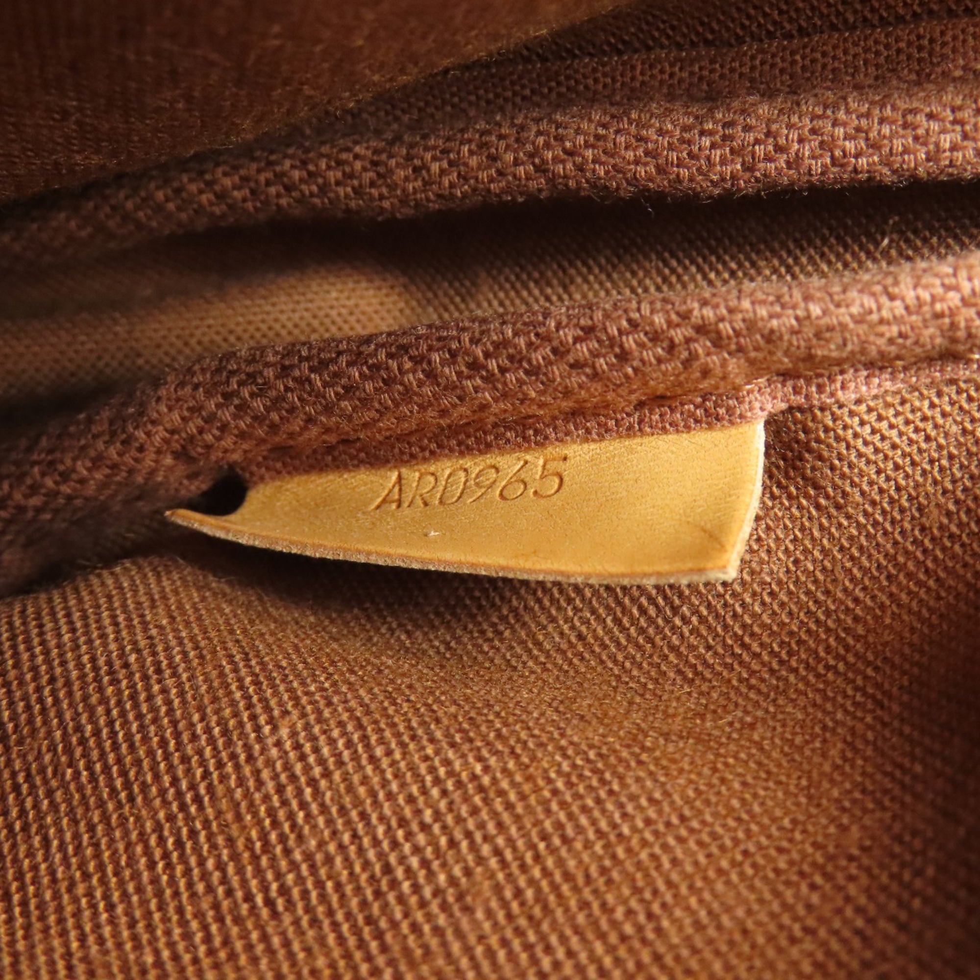 Louis Vuitton Monogram Monogram Shoulder Bag (Pre-Owned)