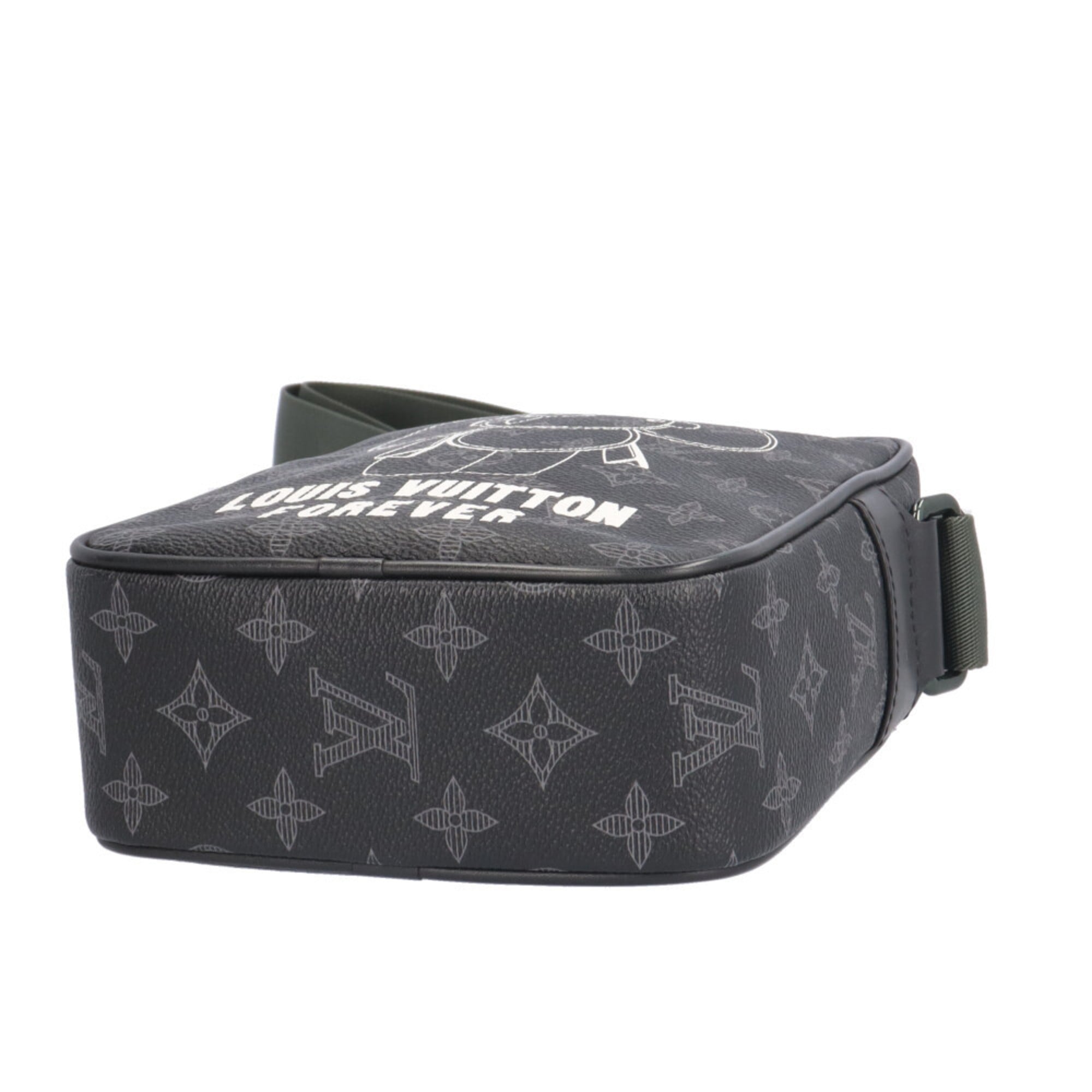 Louis Vuitton Black Monogram Eclipse Monogram Eclipse Shoulder Bag (Pre-Owned)