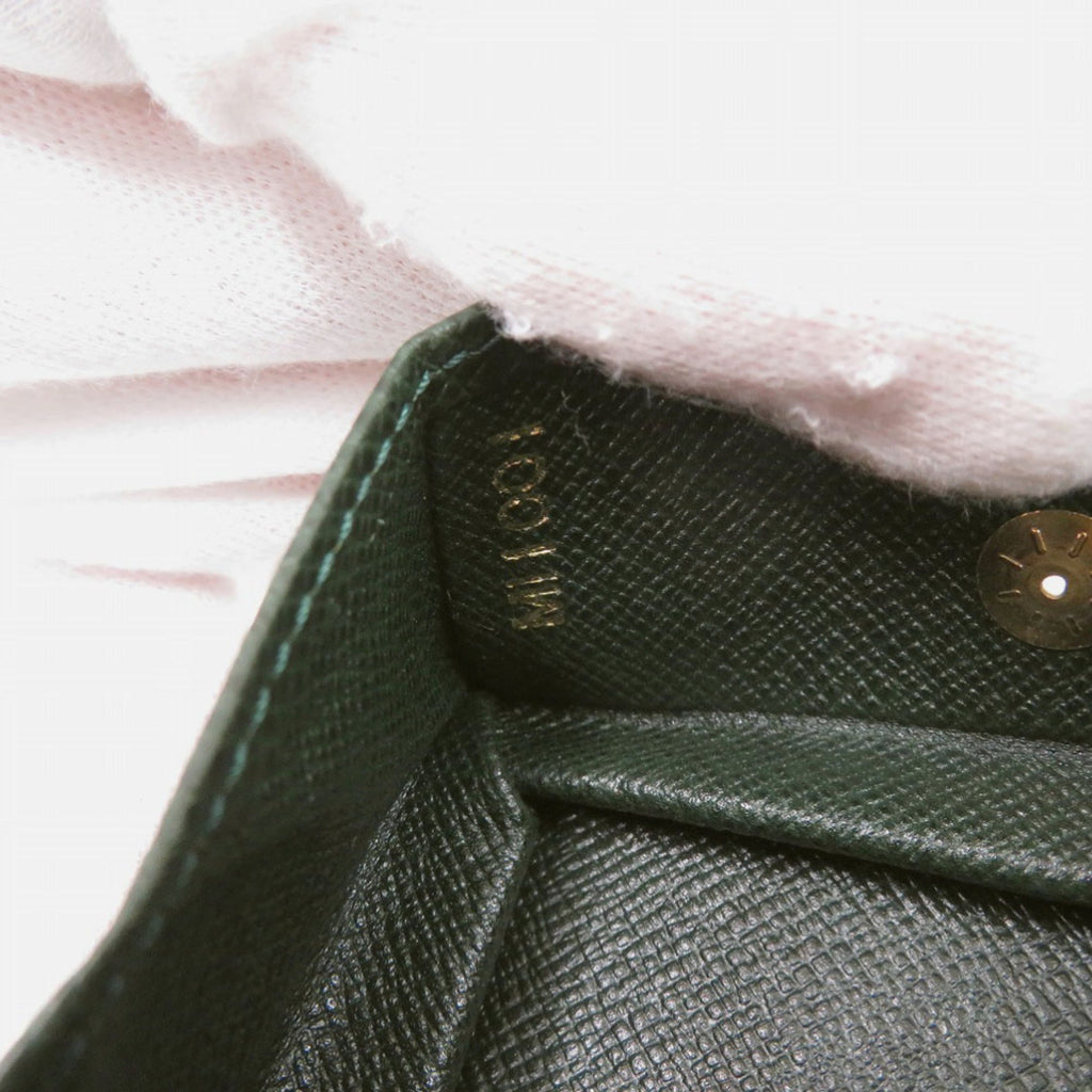 Louis Vuitton Green Taiga Leather Leather Coin Purse/Coin Case (Pre-Owned)