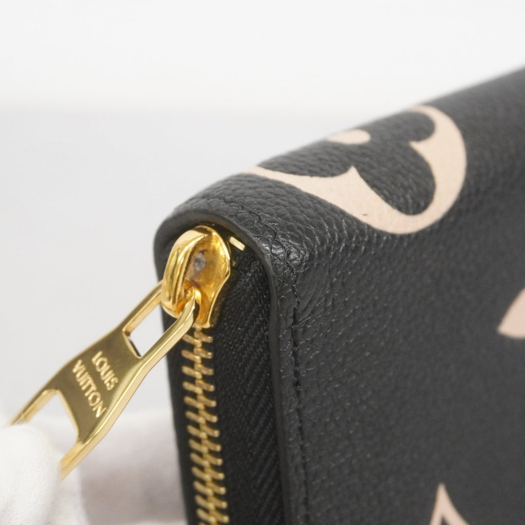Louis Vuitton Beige Black Long Wallet (Bi-Fold) (Pre-Owned)