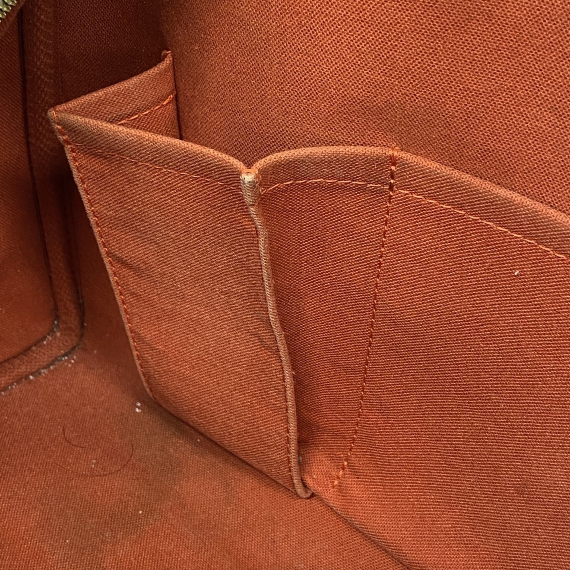 Louis Vuitton Ebene Handbag (Pre-Owned)