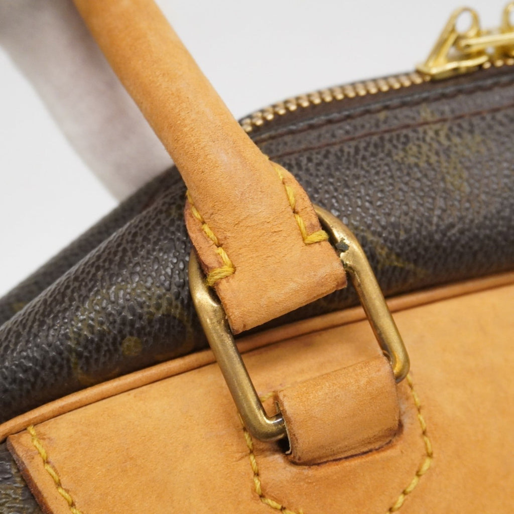 Louis Vuitton Brown Handbag (Pre-Owned)