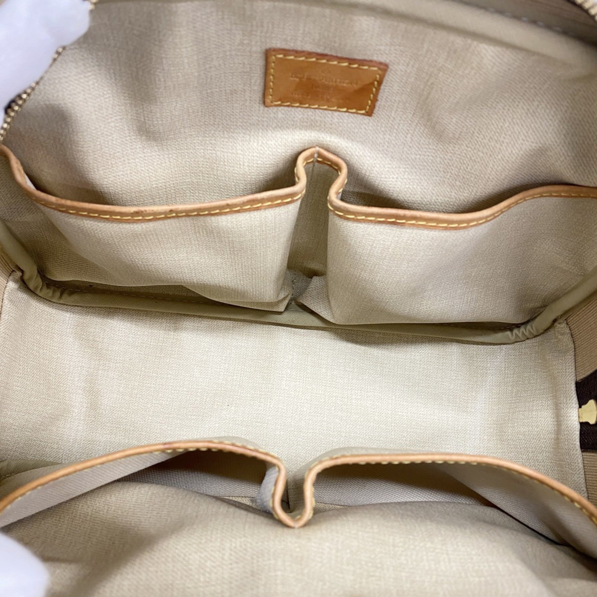 Louis Vuitton Brown Handbag (Pre-Owned)