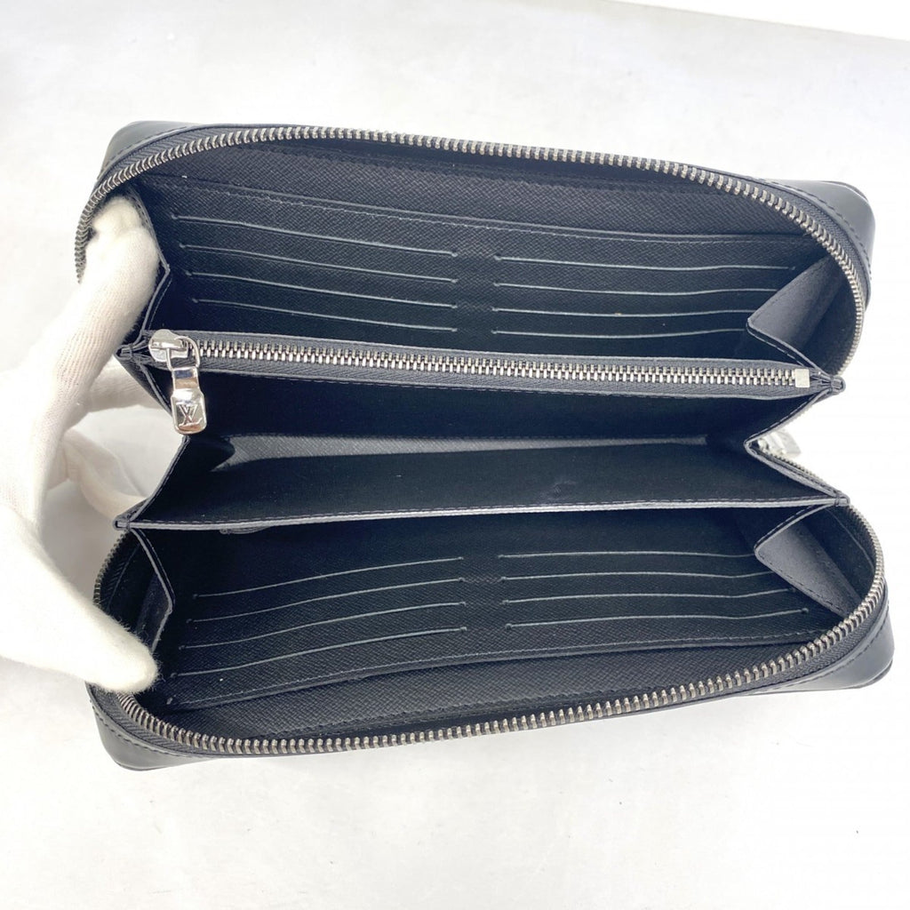Louis Vuitton Black Long Wallet (Bi-Fold) (Pre-Owned)