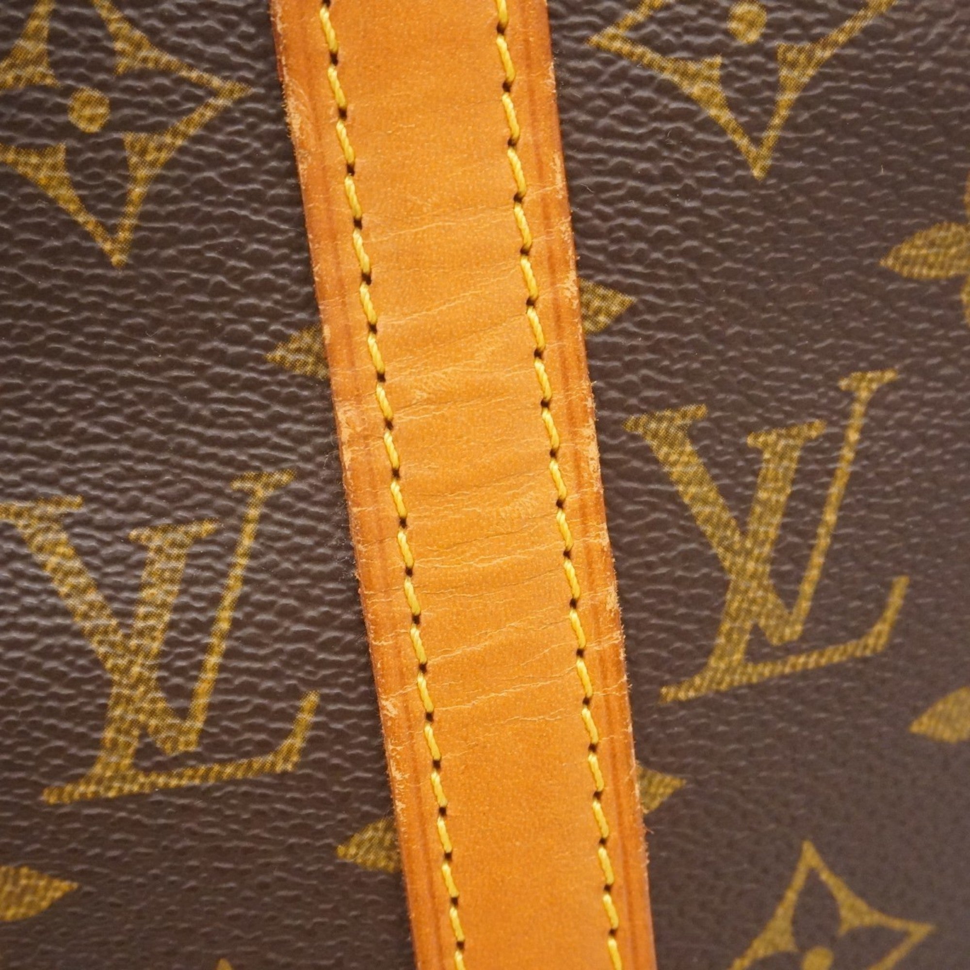 Louis Vuitton Brown Shoulder Bag (Pre-Owned)