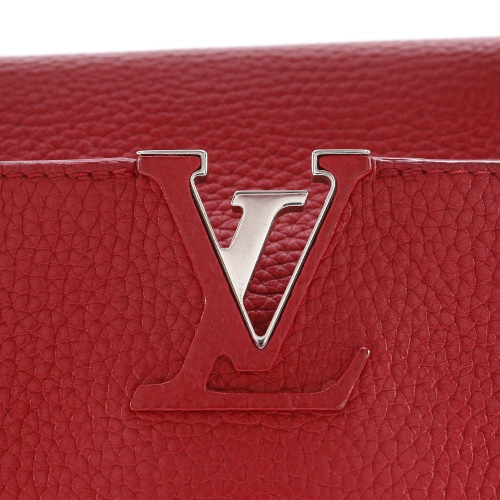 Louis Vuitton Red Color Handbag (Pre-Owned)