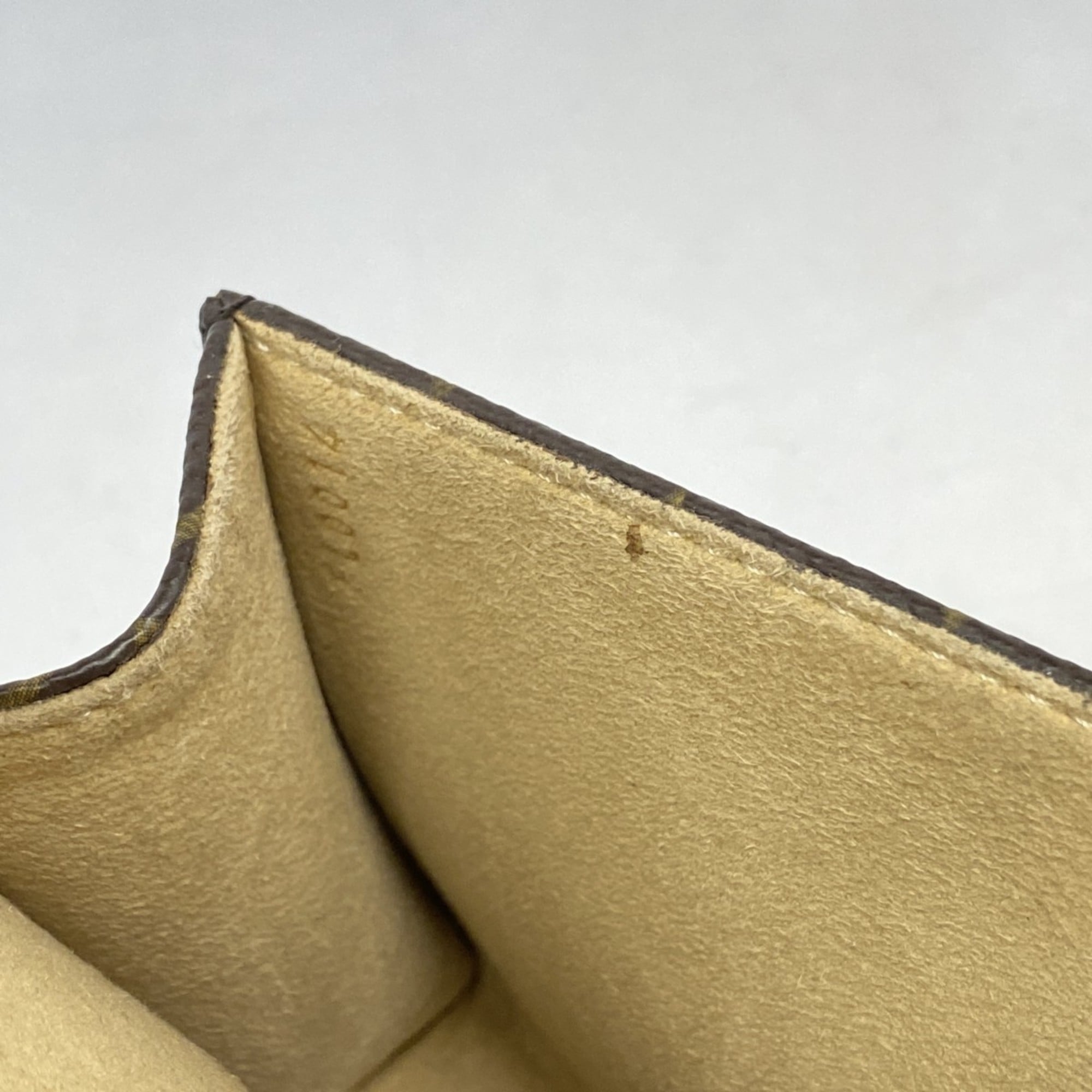 Louis Vuitton Brown Fanny Pack (Pre-Owned)