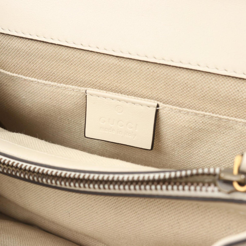 Gucci Ivory Navy Red Color Leather Handbag (Pre-Owned)