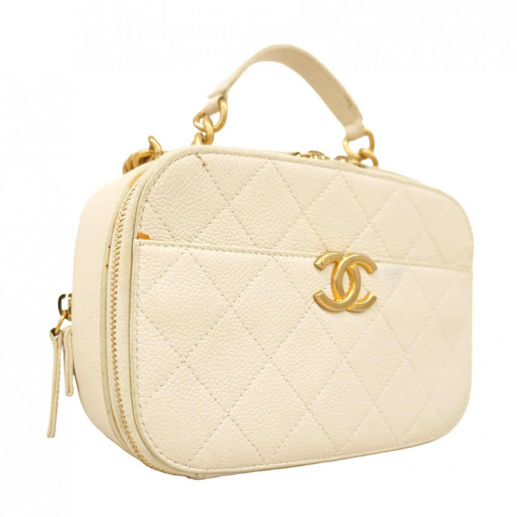 Chanel White Grained Calfskin Handbag (Pre-Owned)
