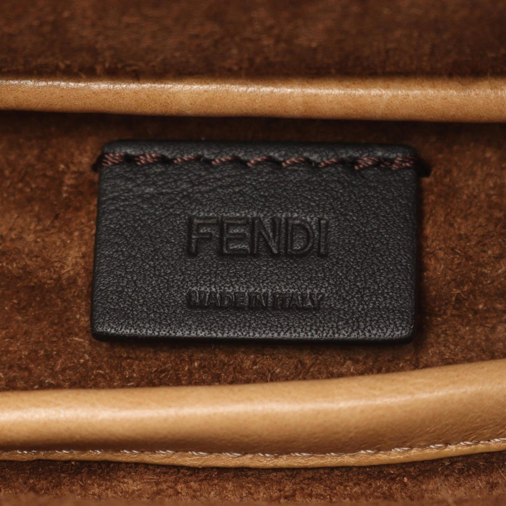 Fendi Beige Leather Shoulder Bag (Pre-Owned)