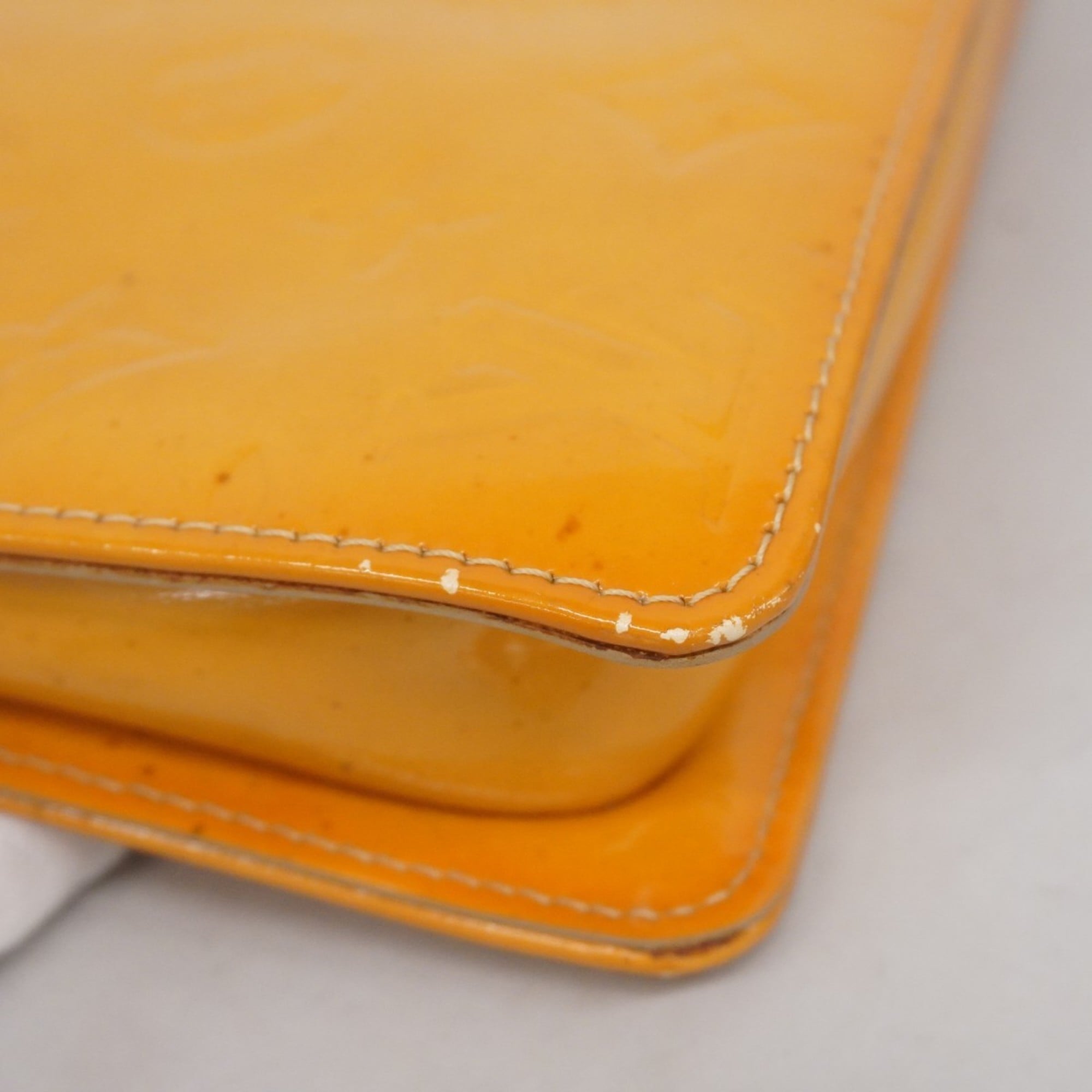 Louis Vuitton Beige Pouch (Pre-Owned)