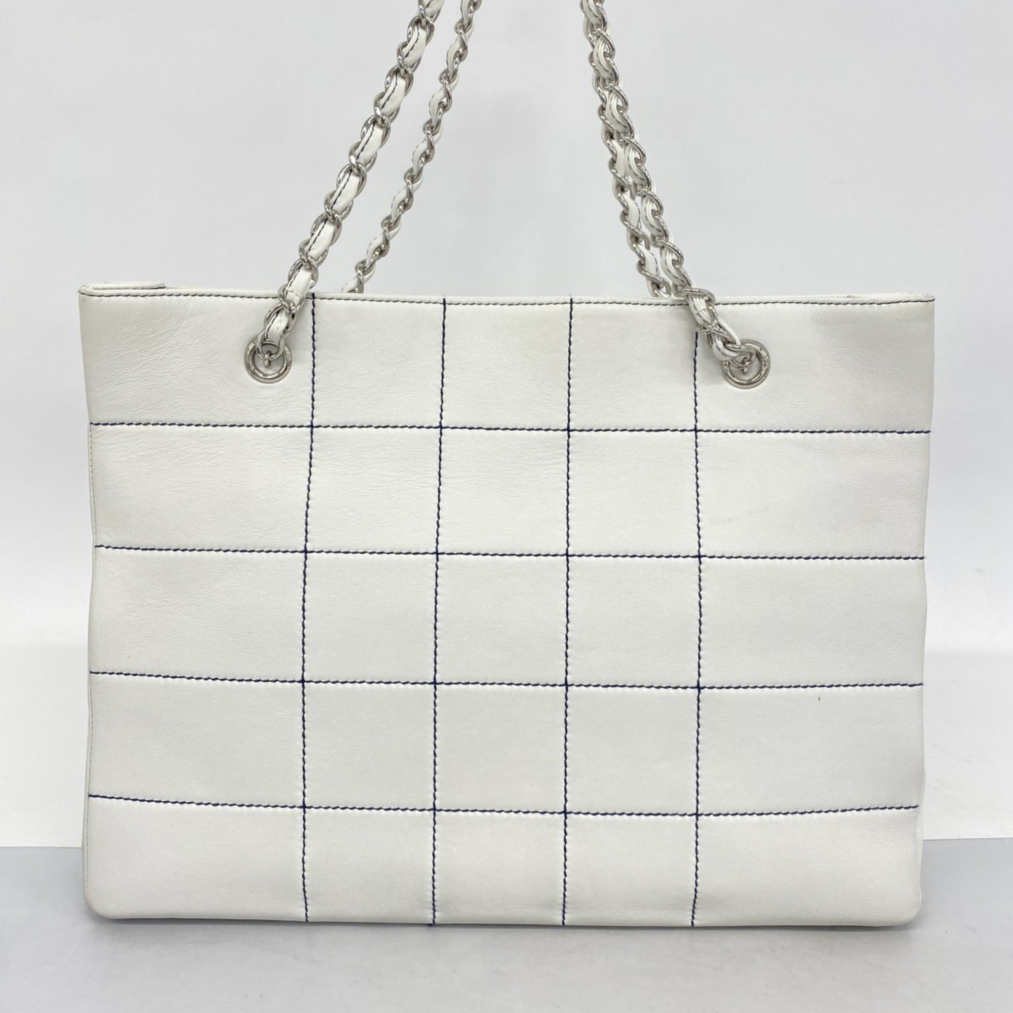 Chanel Navy White Leather Tote Bag (Pre-Owned)
