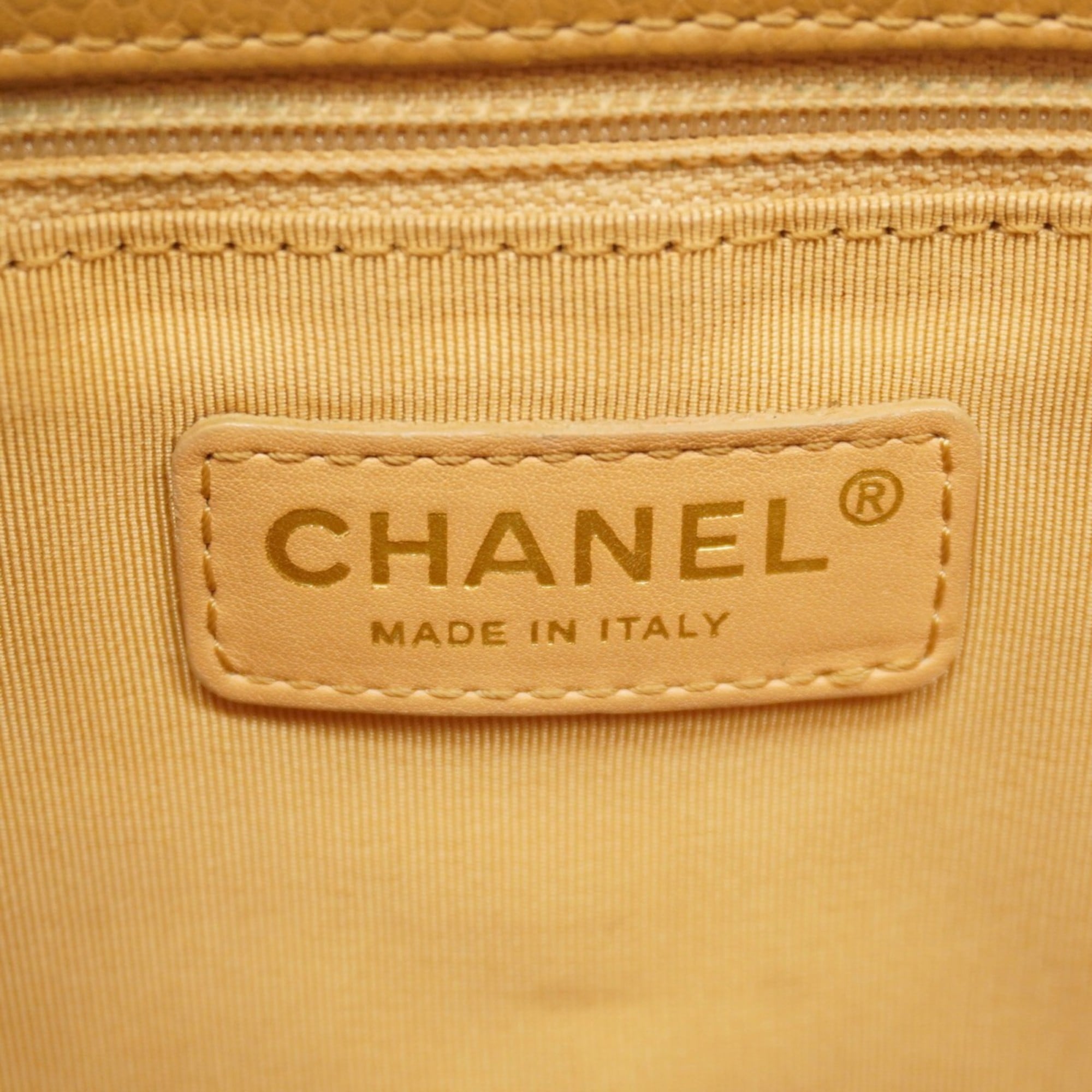 Chanel Beige Grained Calfskin Shoulder Bag (Pre-Owned)