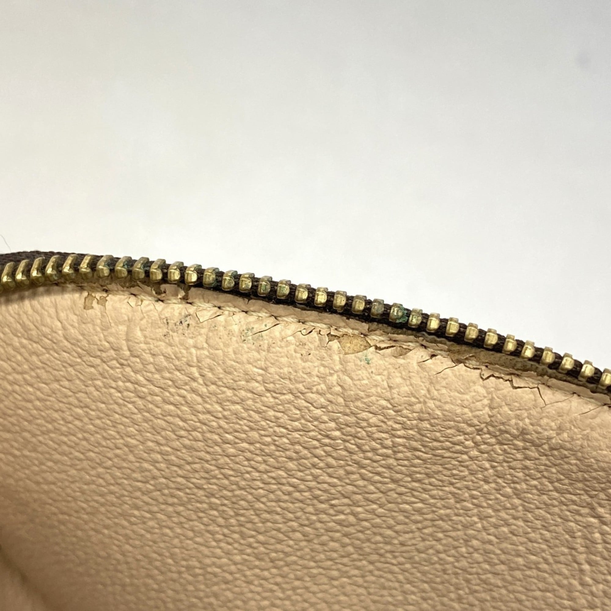 Louis Vuitton Brown Pouch (Pre-Owned)