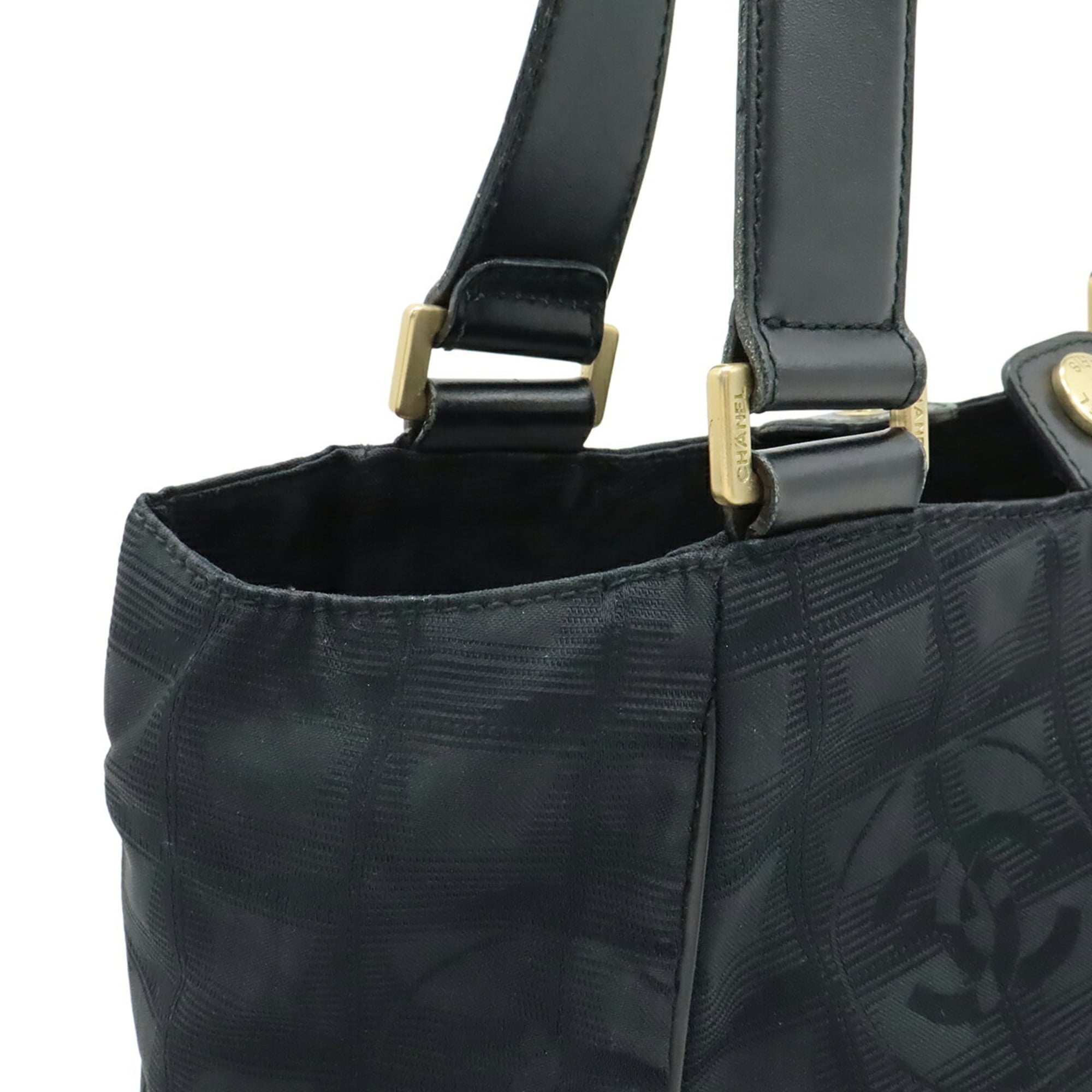 Chanel Black Nylon Handbag Shoulder Bag Tote Bag (Pre-Owned)