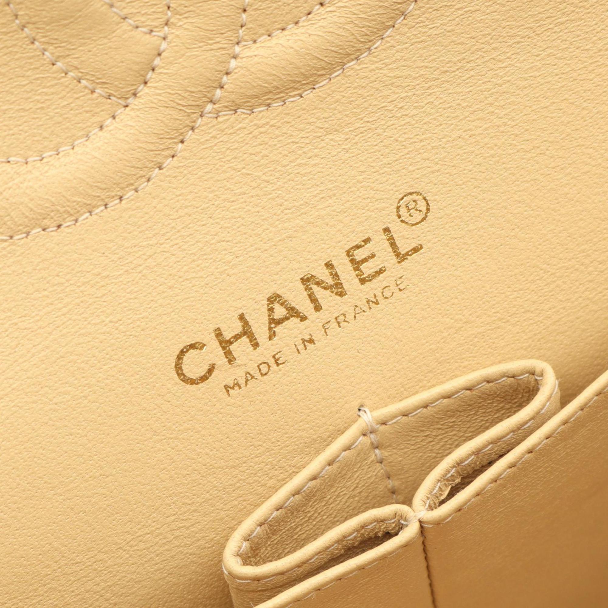 Chanel Beige Grained Calfskin Shoulder Bag (Pre-Owned)
