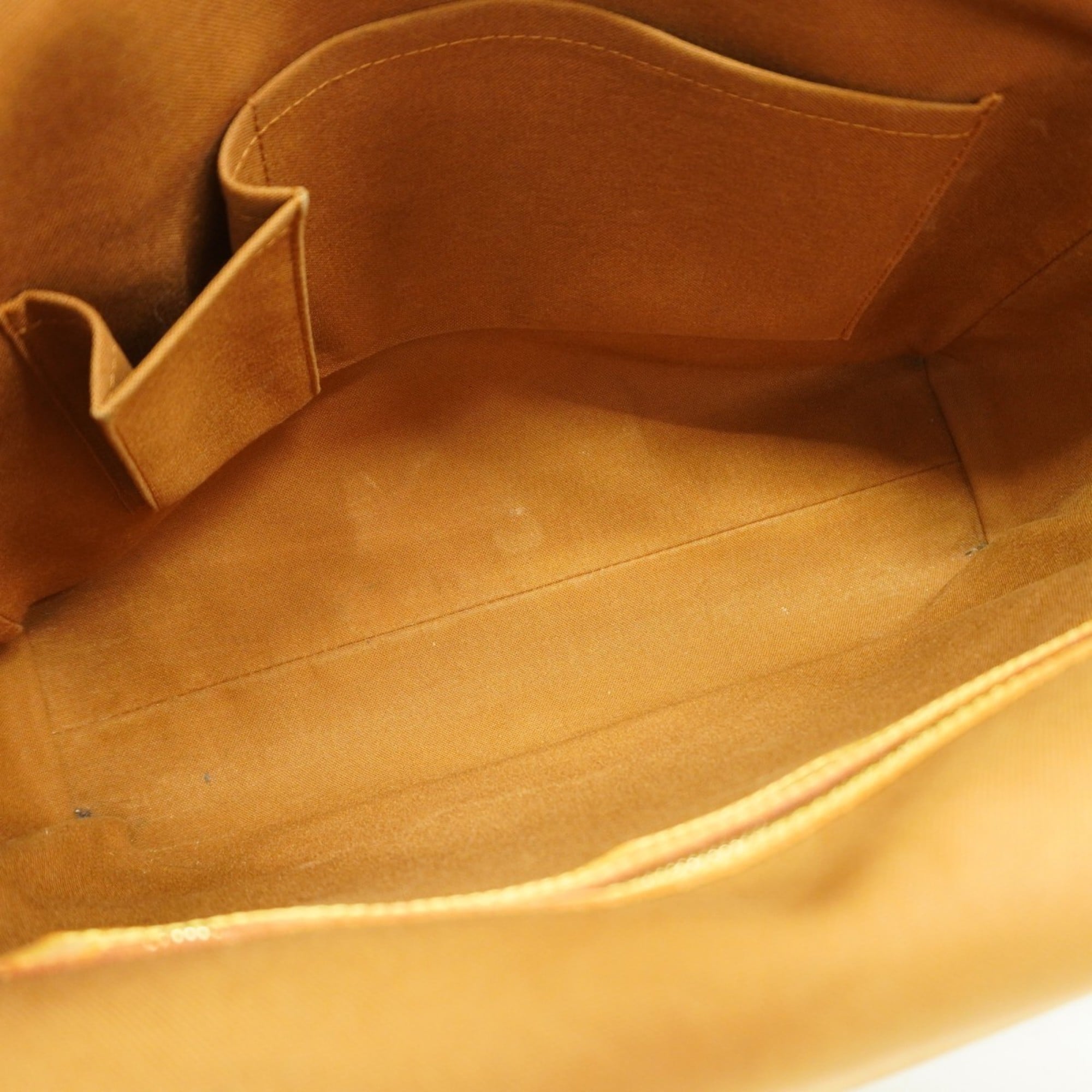 Louis Vuitton Brown Shoulder Bag (Pre-Owned)