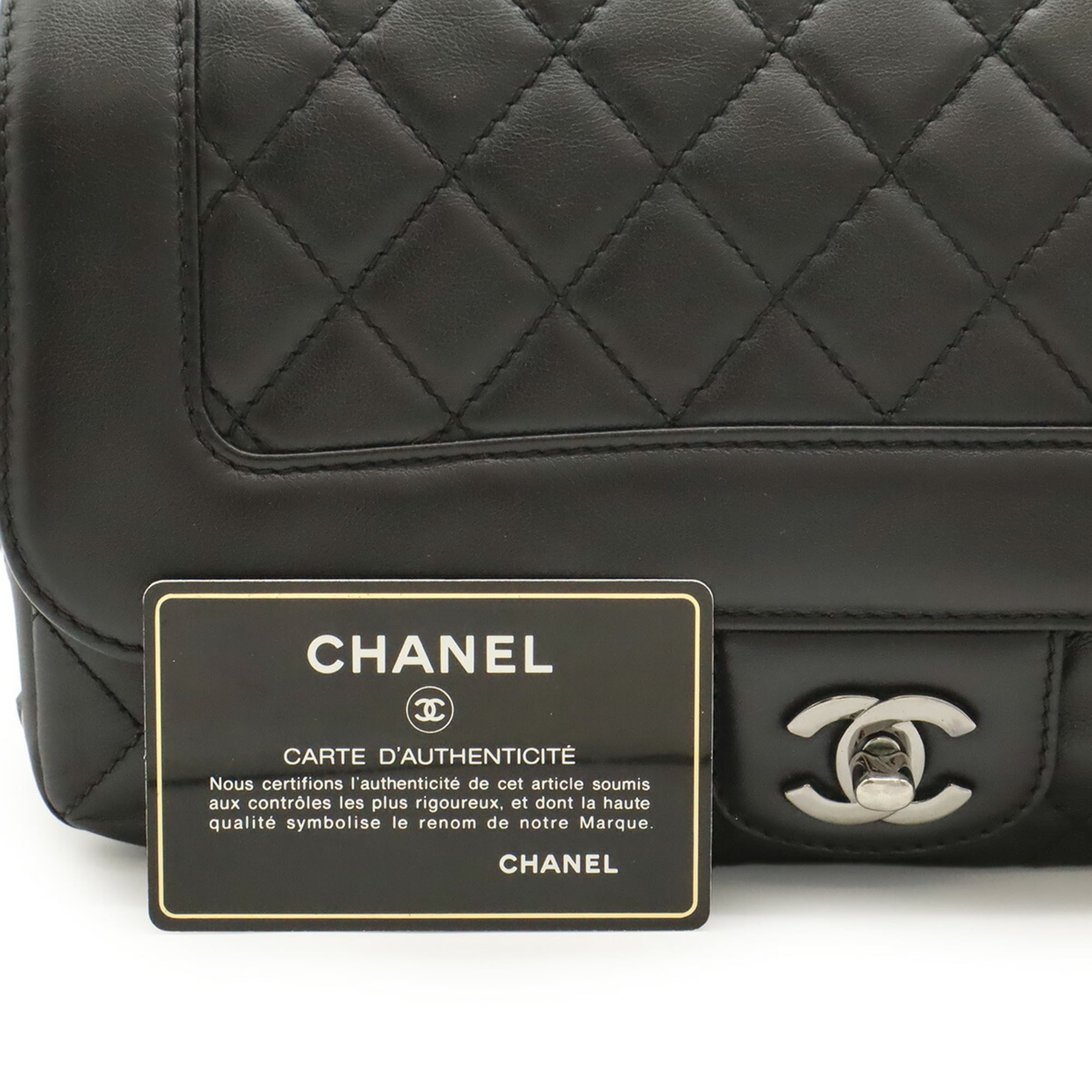 Chanel Black Leather Shoulder Bag (Pre-Owned)