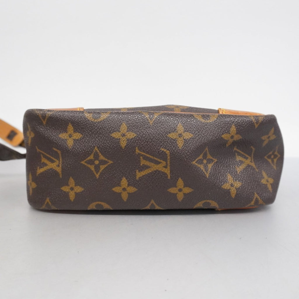 Louis Vuitton Brown Shoulder Bag (Pre-Owned)
