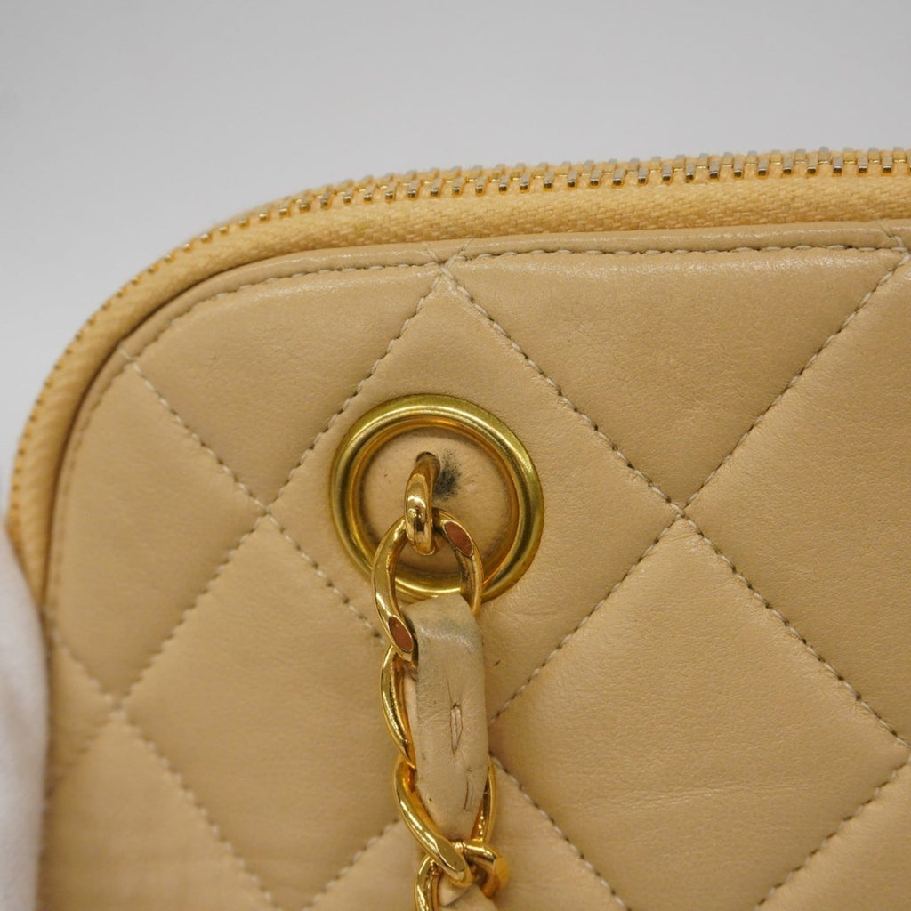 Chanel Beige Leather Shoulder Bag (Pre-Owned)