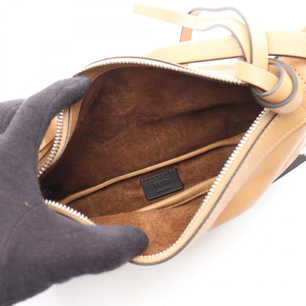 Fendi Beige Leather Shoulder Bag (Pre-Owned)