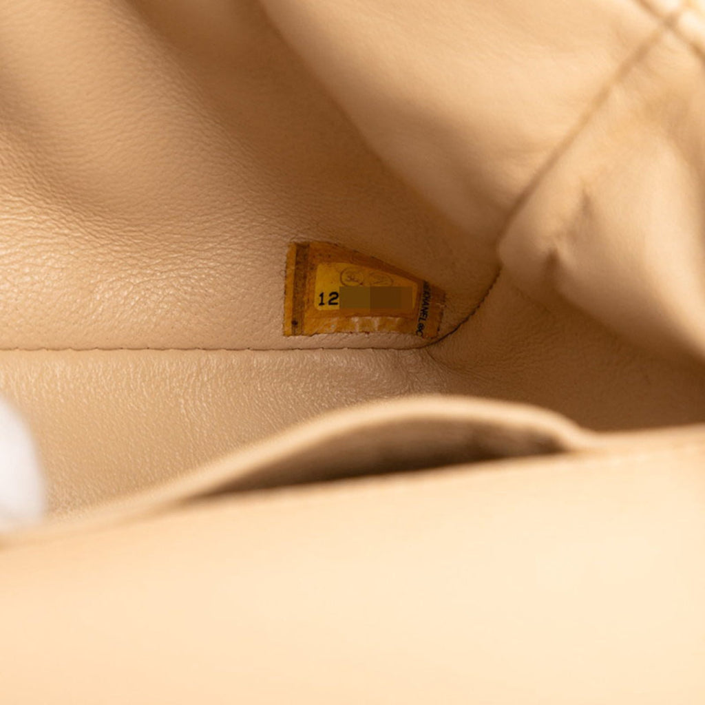 Chanel Beige Grained Calfskin Shoulder Bag (Pre-Owned)