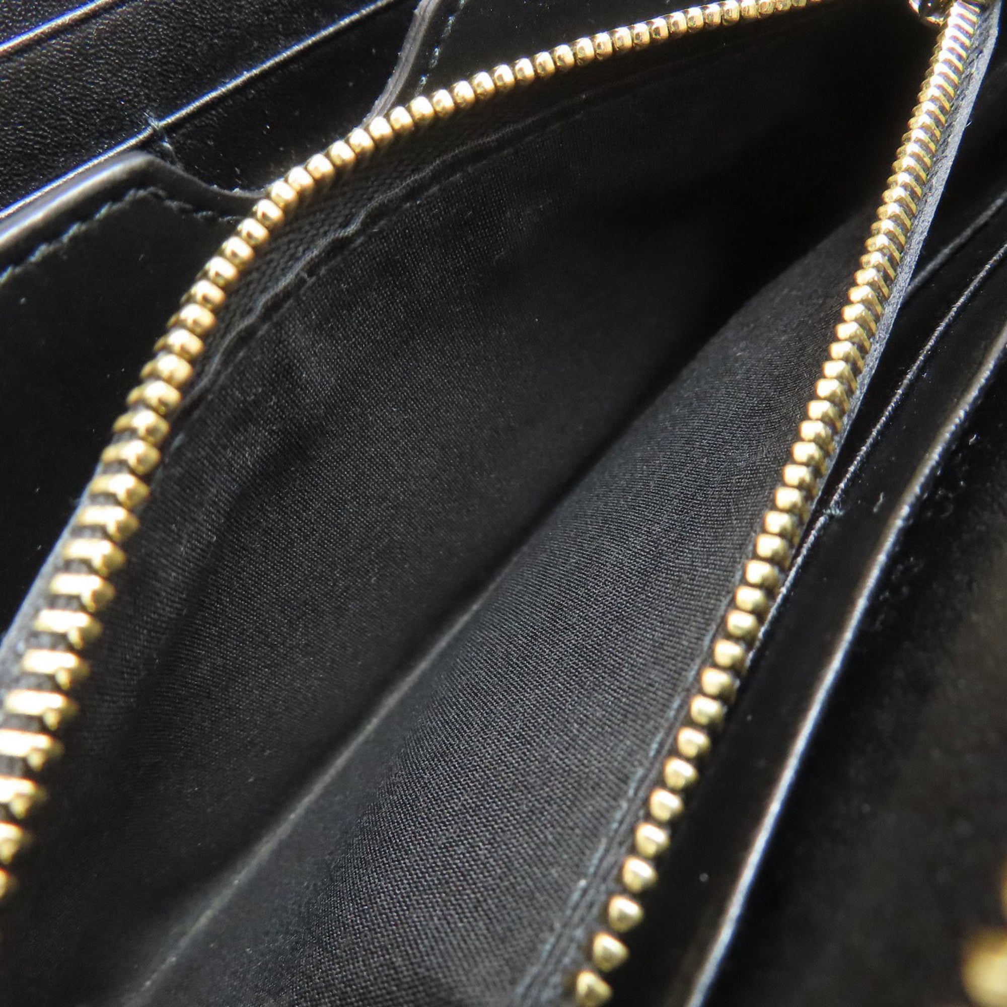 Salvatore Ferragamo Black Leather Long Wallet (Bi-Fold) (Pre-Owned)
