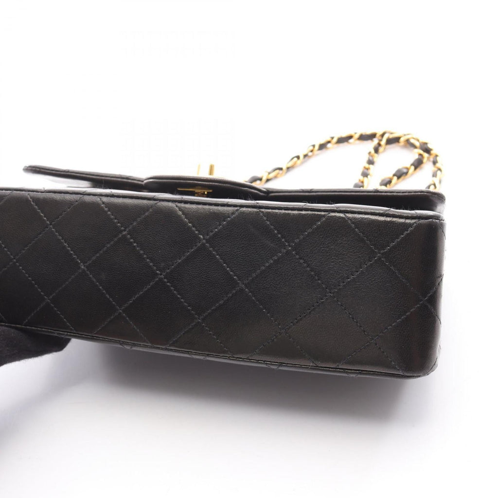 Chanel Black Leather Shoulder Bag (Pre-Owned)