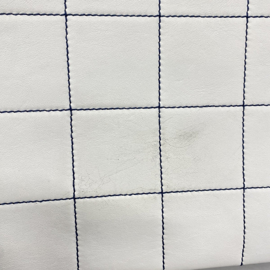 Chanel Navy White Leather Tote Bag (Pre-Owned)