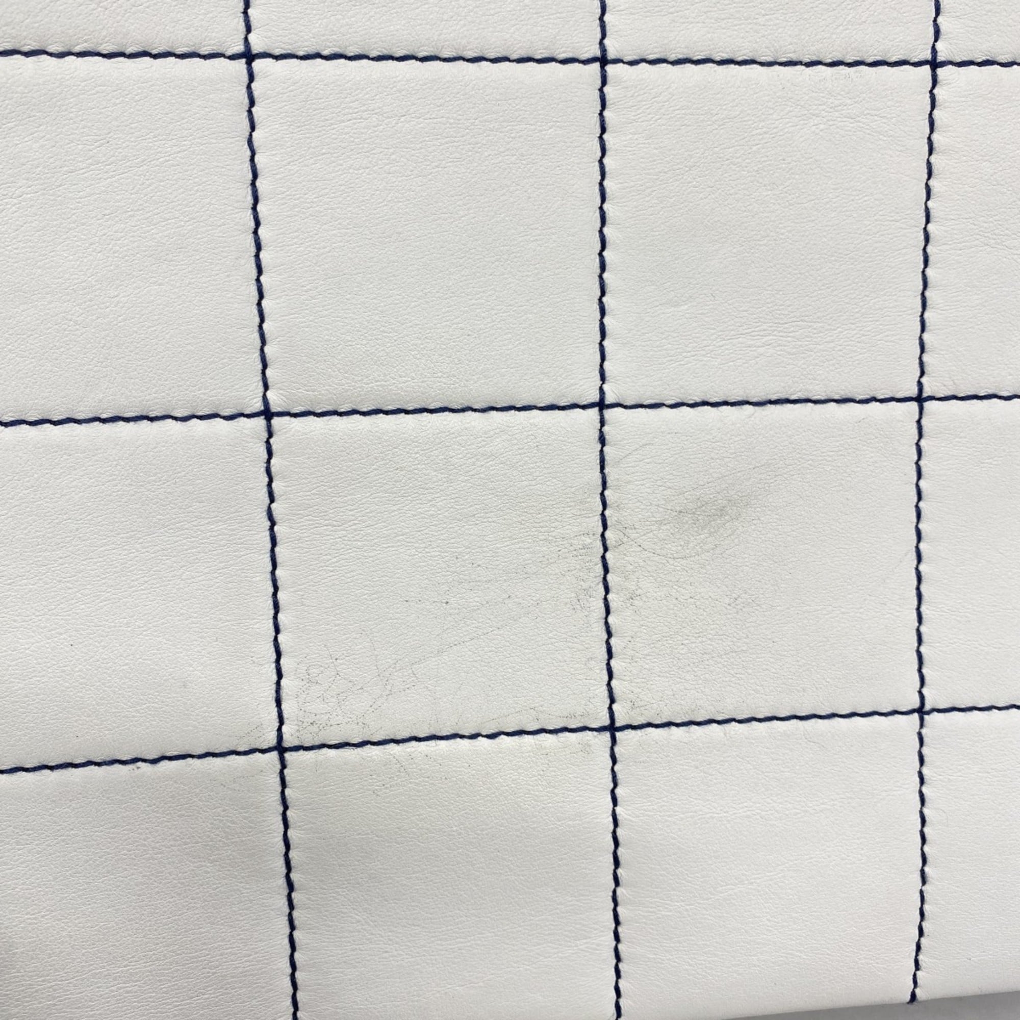Chanel Navy White Leather Tote Bag (Pre-Owned)