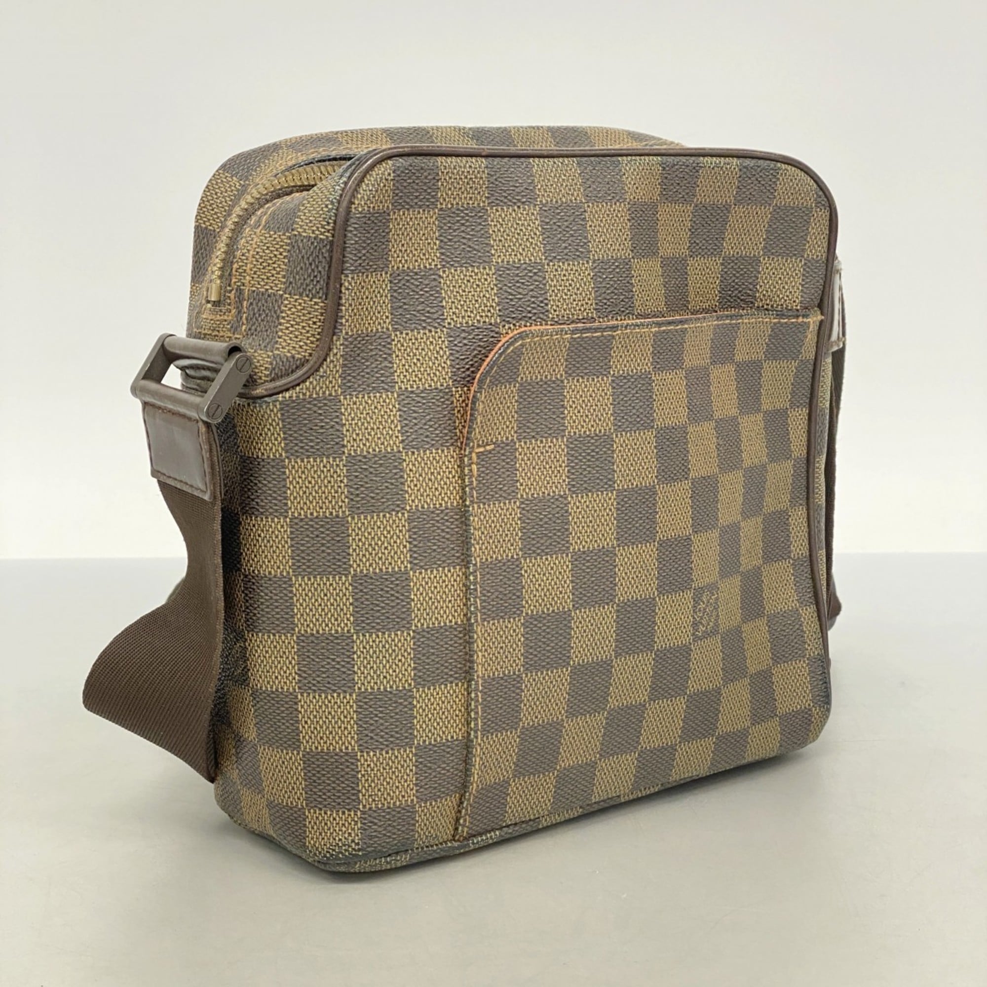 Louis Vuitton Ebene Shoulder Bag (Pre-Owned)
