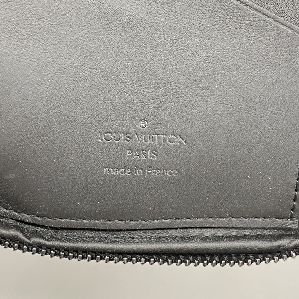 Louis Vuitton Brown Shoulder Bag (Pre-Owned)