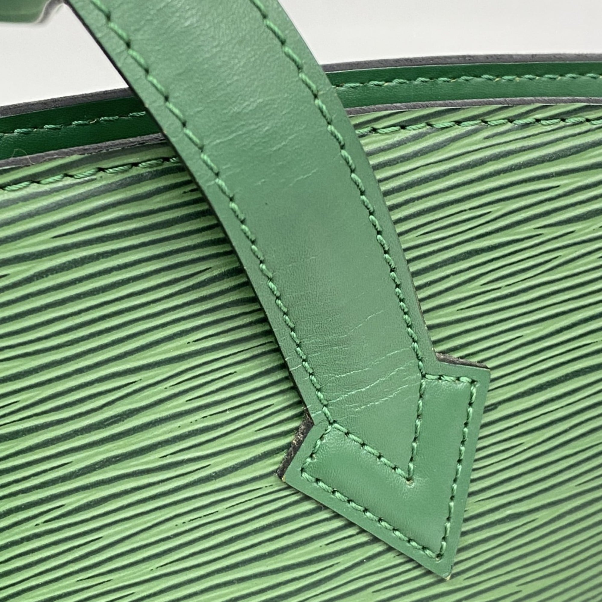 Louis Vuitton Borneo Green Handbag (Pre-Owned)