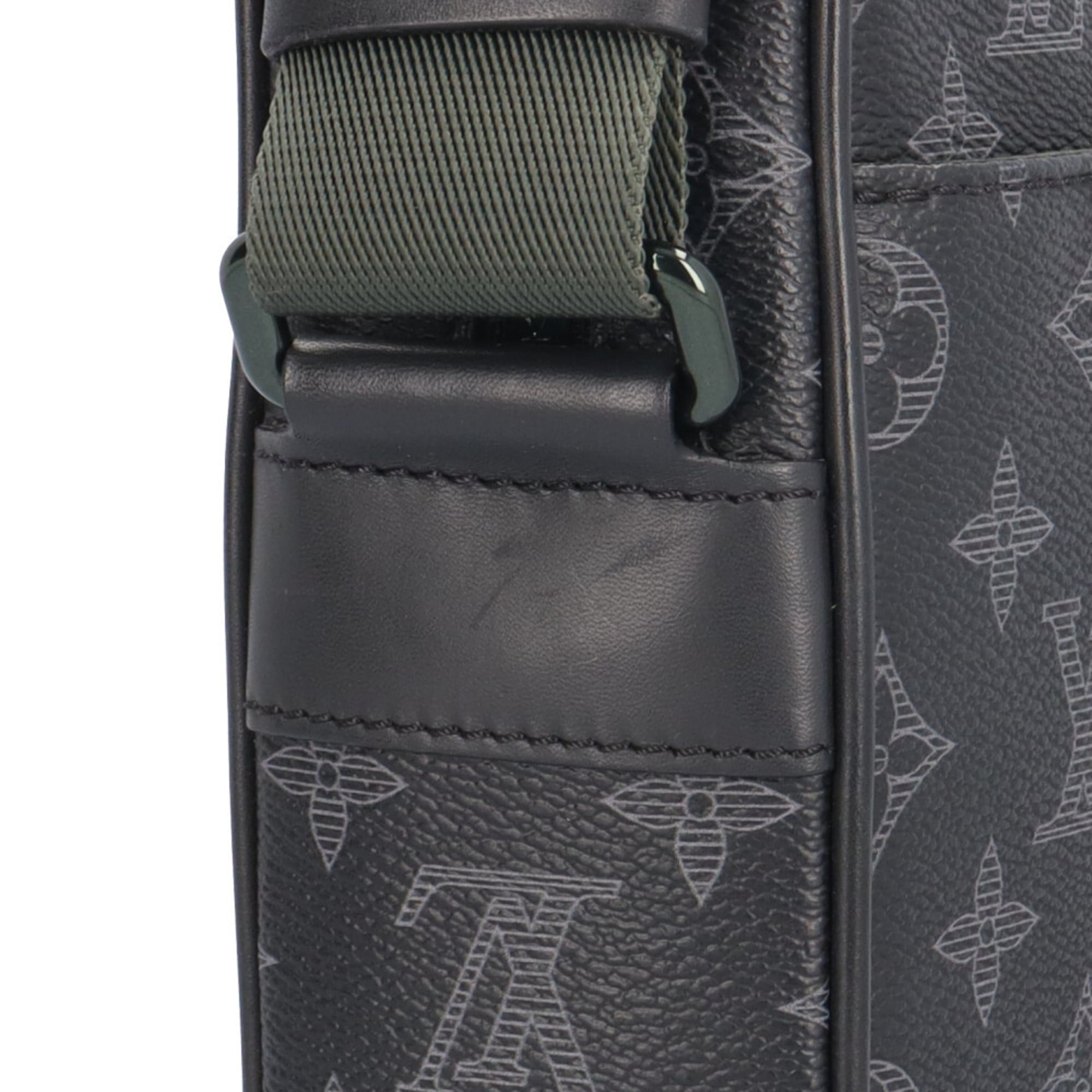 Louis Vuitton Black Monogram Eclipse Monogram Eclipse Shoulder Bag (Pre-Owned)