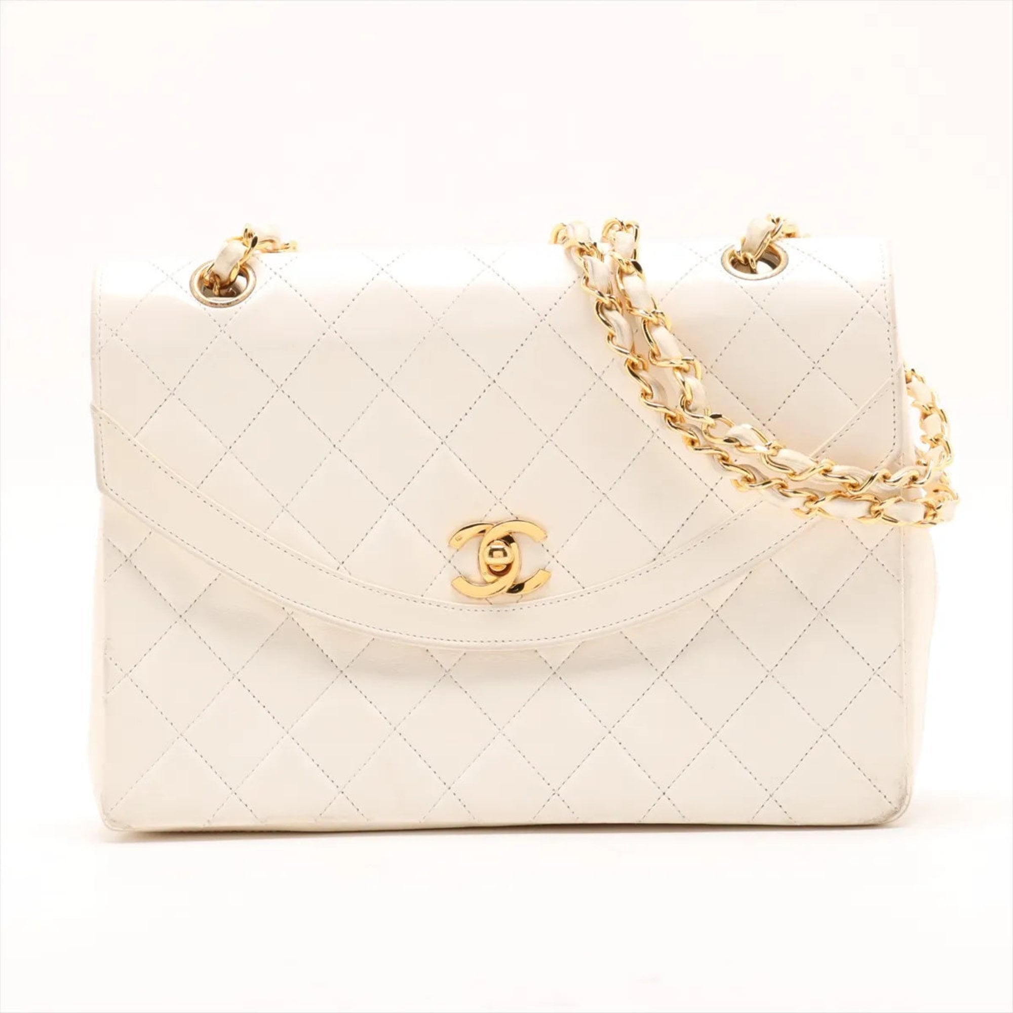 Chanel White Leather Shoulder Bag (Pre-Owned)