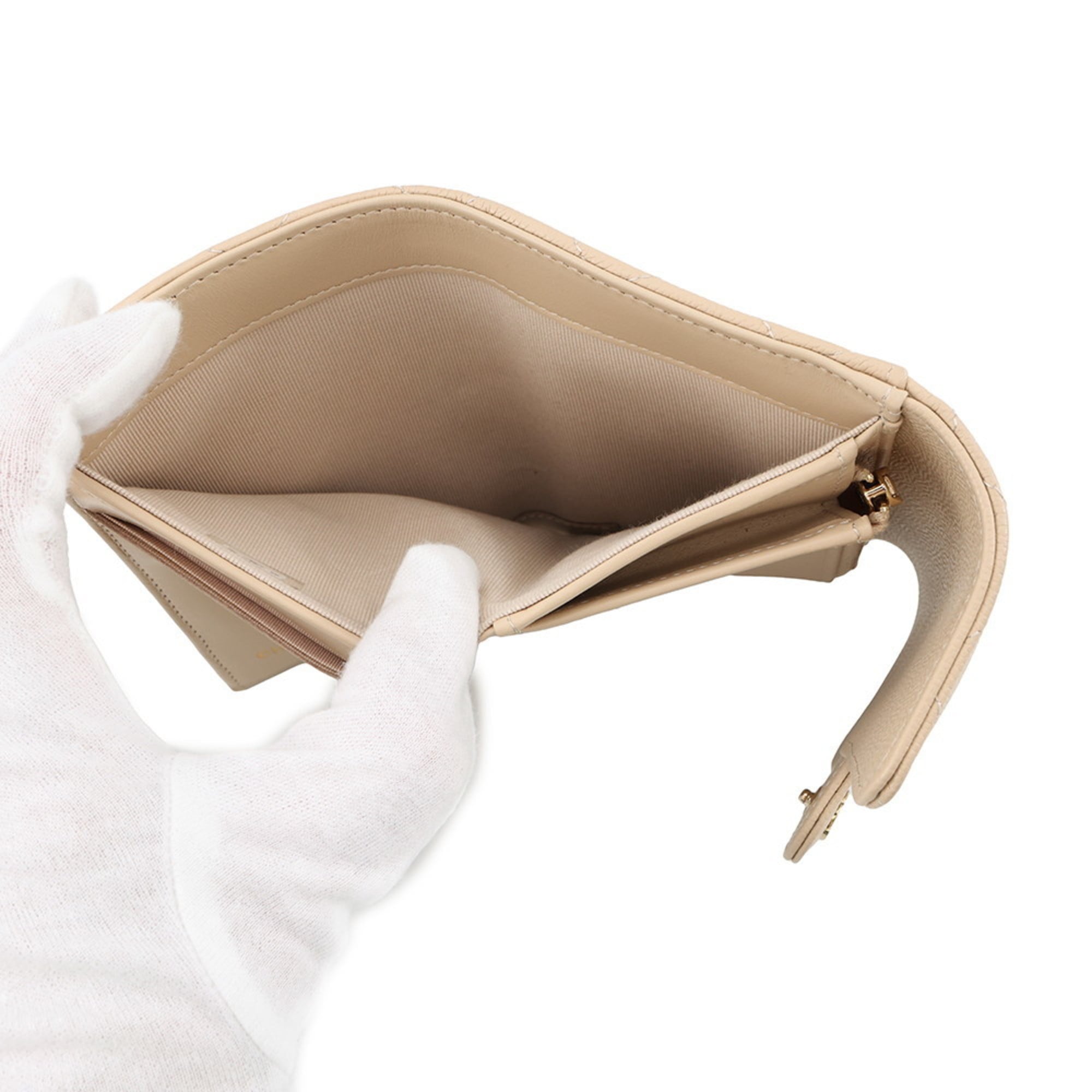 Chanel Matelasse Beige Grained Calfskin Wallet (Tri-Fold) (Pre-Owned)