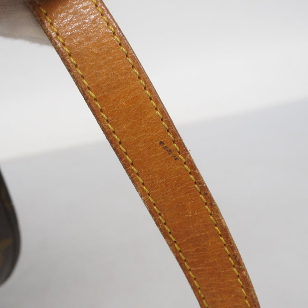 Louis Vuitton Brown Shoulder Bag (Pre-Owned)