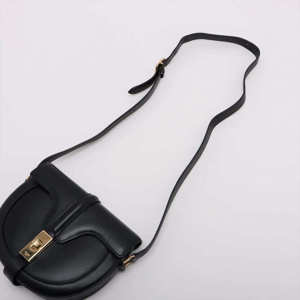 Celine Black Leather Shoulder Bag (Pre-Owned)