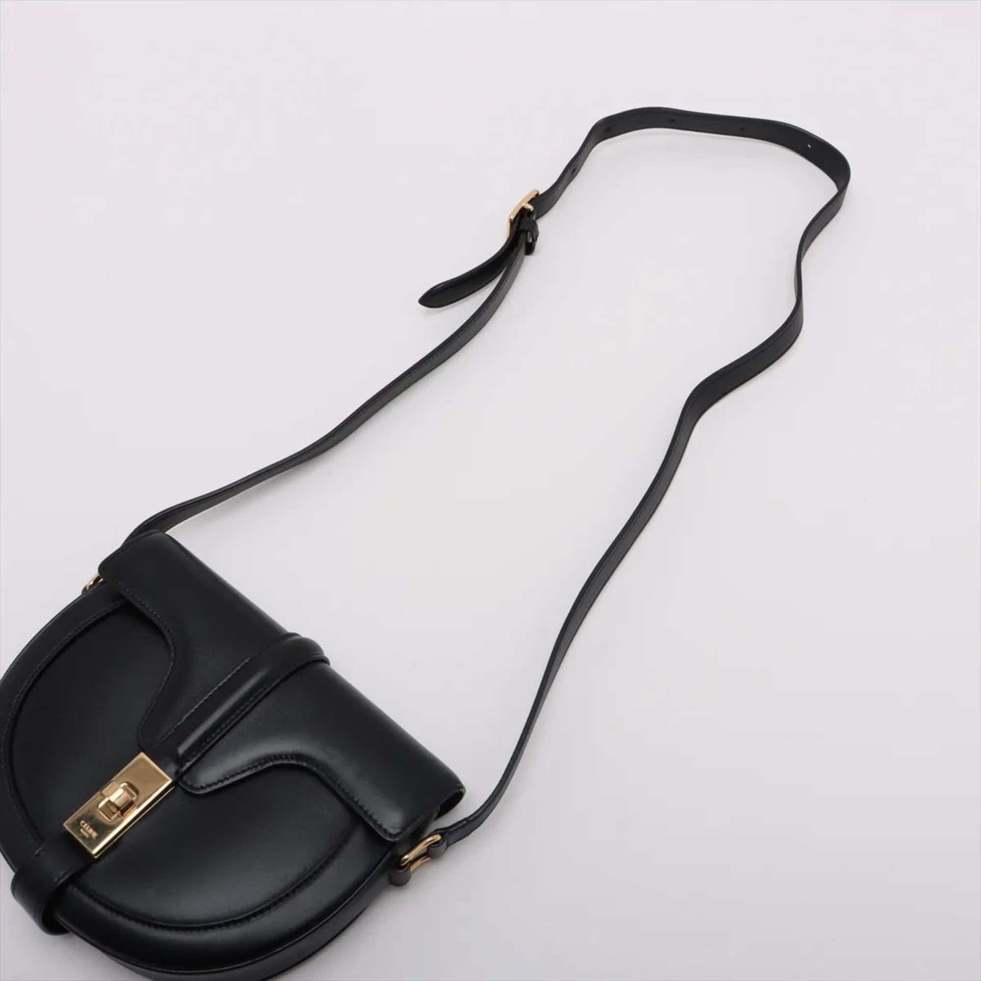 Celine Black Leather Shoulder Bag (Pre-Owned)