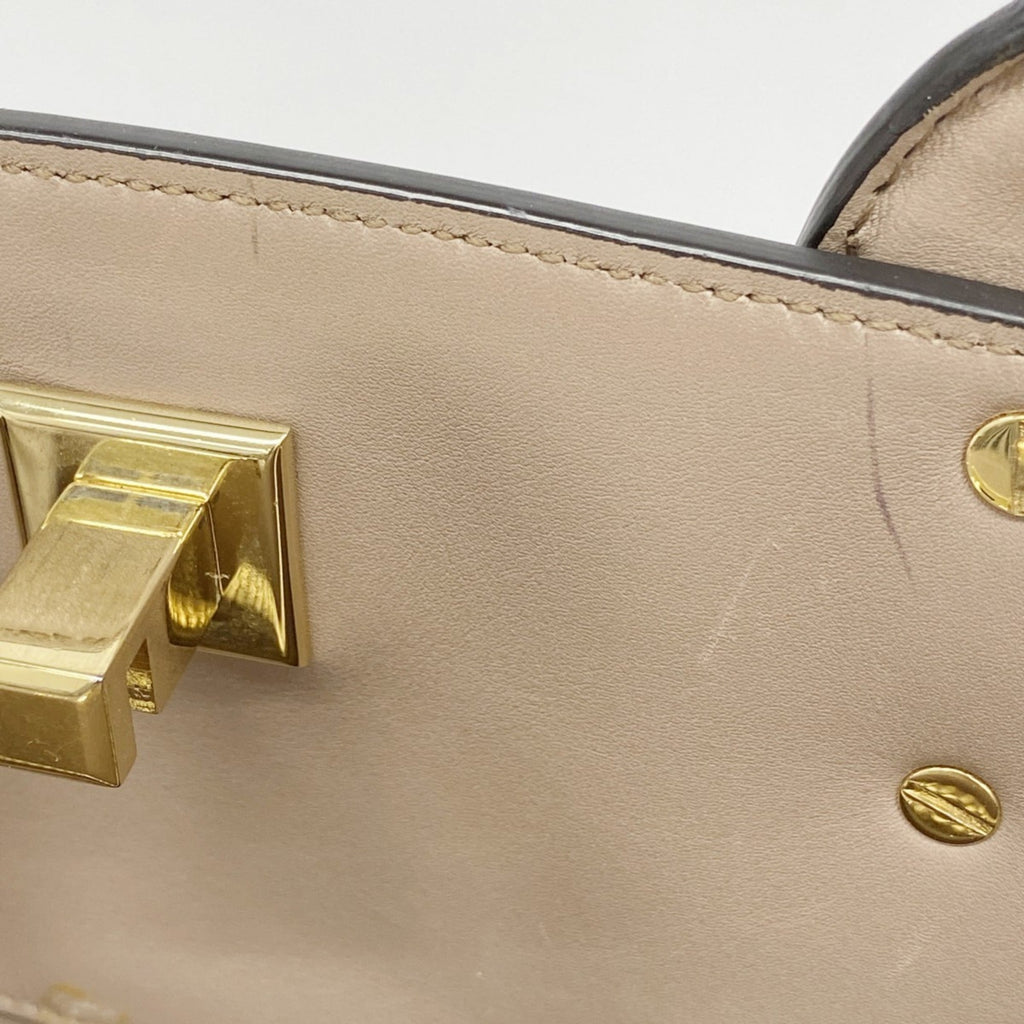 Salvatore Ferragamo Pink Beige Leather Handbag (Pre-Owned)